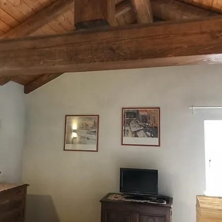 Chalet Sp24 *